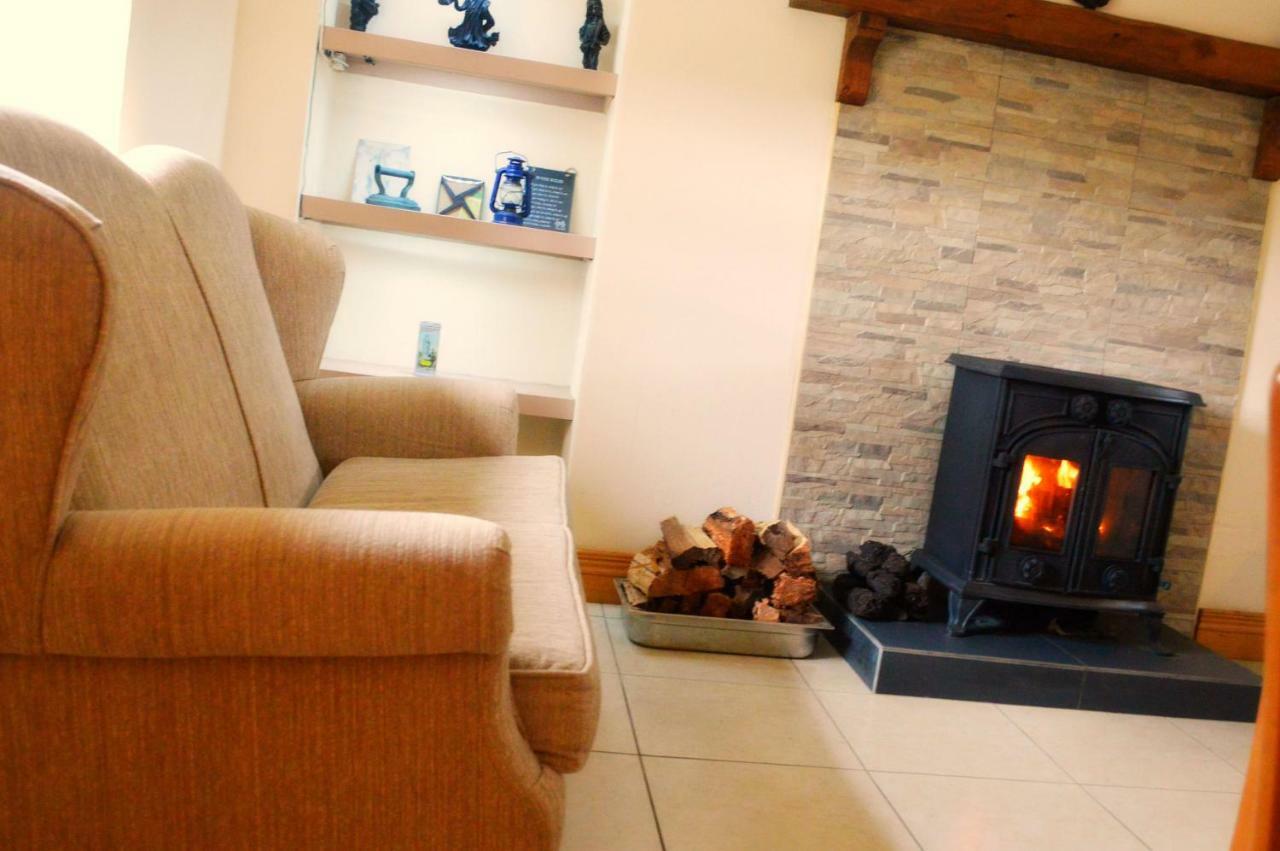 Biddys Cottage คัลดัฟฟ์ ภายนอก รูปภาพ